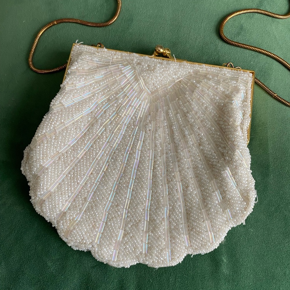 Beaded seashell purse